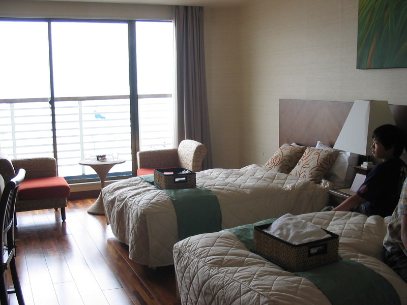 御宿で波と遊ぶ。和田浦で磯遊び。