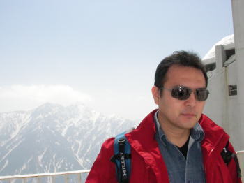 立山アルペンルートを行く